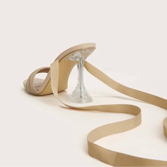 NEW Ankle Strap Sandals Clear Heels in nude - Picture 7 of 7